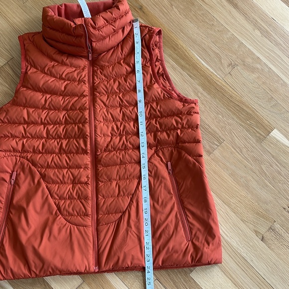 Lululemon canyon orange lightweight relaxed fit down vest size 6 - Picture 12 of 15